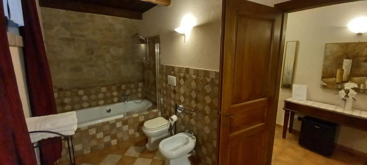 Villa Laura B&B Fossano Exterior foto